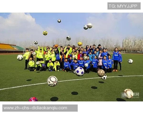 足球之夜的旋律与激情共舞在绿茵场上的欢歌盛宴 足球之夜的旋律与激情共舞在绿茵场上的欢歌盛宴